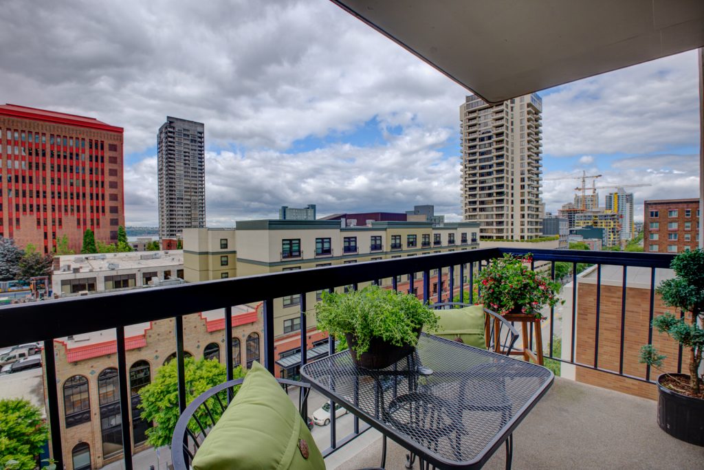 Seattle Condos, Royal Crest Condominiums, Roof Deck