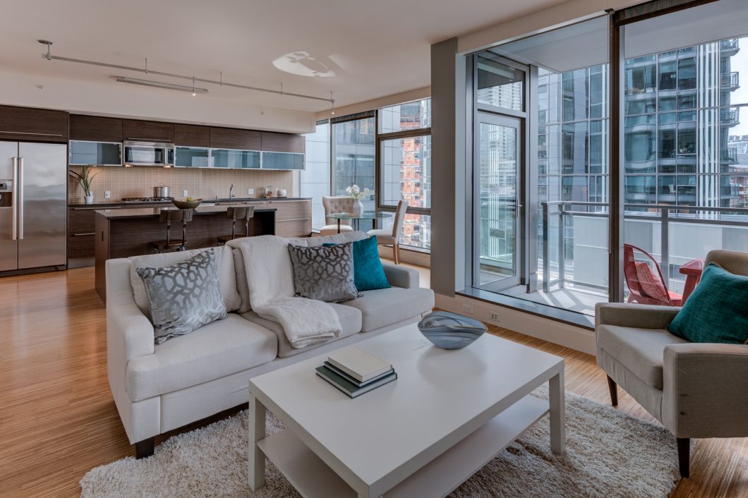 Seattle Condos, Enso, Living Room & Kitchen