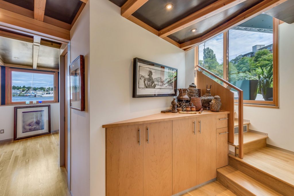 Seattle Floating Homes, Ward's Cove #12, Hallways Cabinet