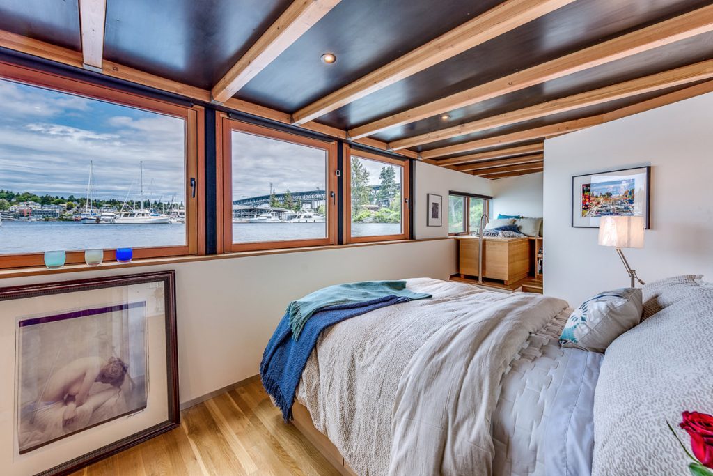 Seattle Floating Homes, Ward's Cove #12, Master Bedroom