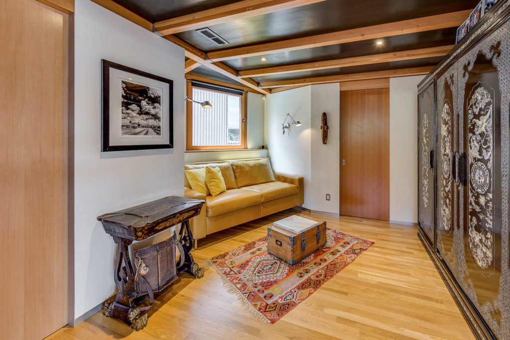 Seattle floating Homes, Ward's Cove #12, 2nd Bedroom / Den